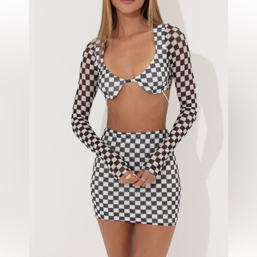 Lucy in the sky checkered set